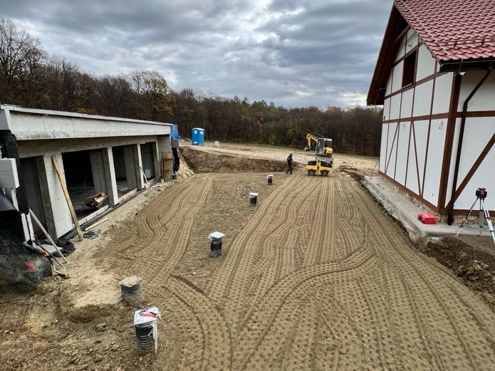 wyrownywanie terenu w dubiecku